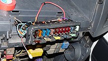 220px-Blade_fuses_on_Citroen_Jumper