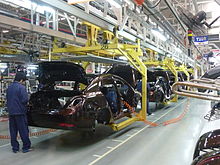 220px-Geely_assembly_line_in_Beilun,_Ningbo