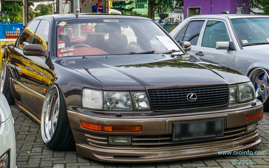 OIOInfo_First_cars _ Body_D_0912