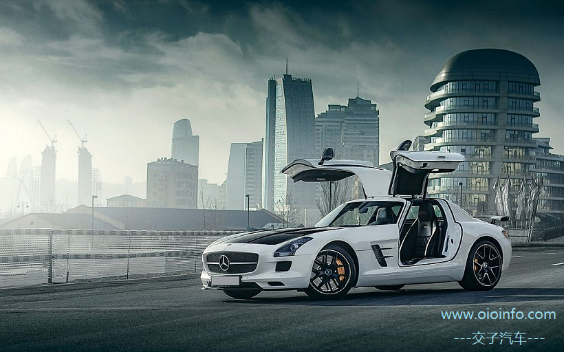 OIOInfo_Know_Mercedes_AMG_Story_Body_B_0924