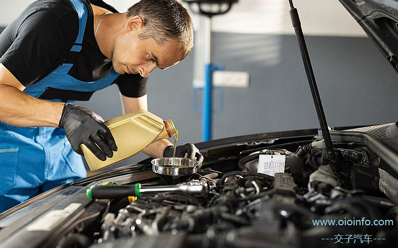 OIOInfo_Mix_Different_Engine_Oils_Body_A_1005_2024