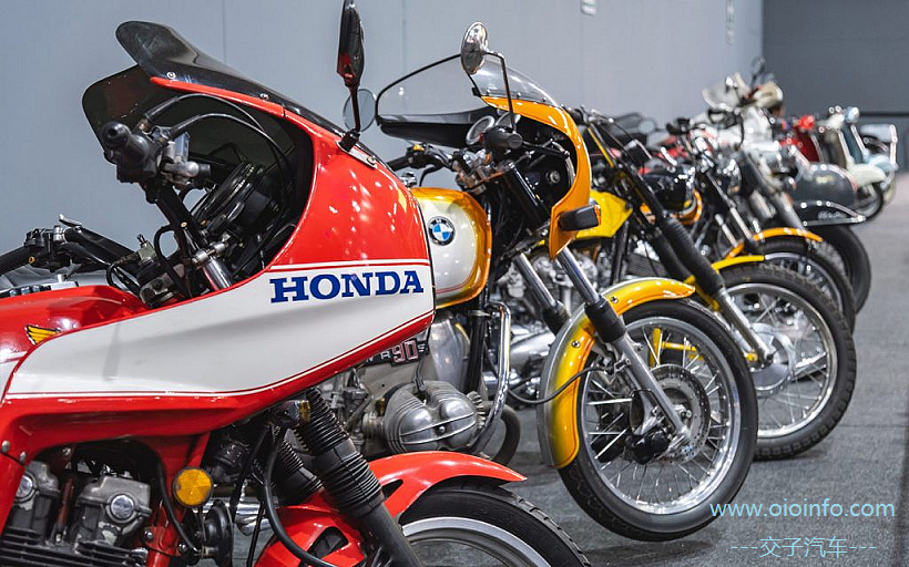 OIOInfo_That_Dirt_Bikes_Vs_Motorcycles_Body_D_1007_2024