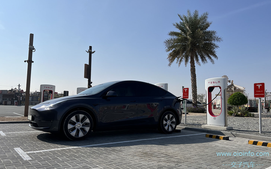 OIOInfo_about_Instant_Torque_in_Electric_Cars_Body _A_1015_2024