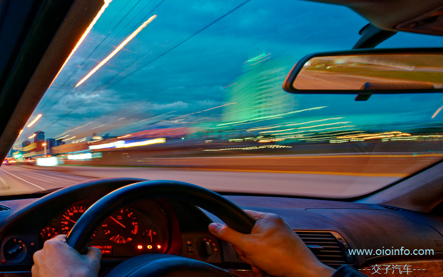 OIOInfo_about_Instant_Torque_in_Electric_Cars_Body _C_1015_2024