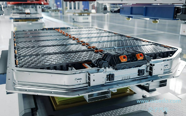 OIOInfo_ElectricCar_quiet_C_1210_2024