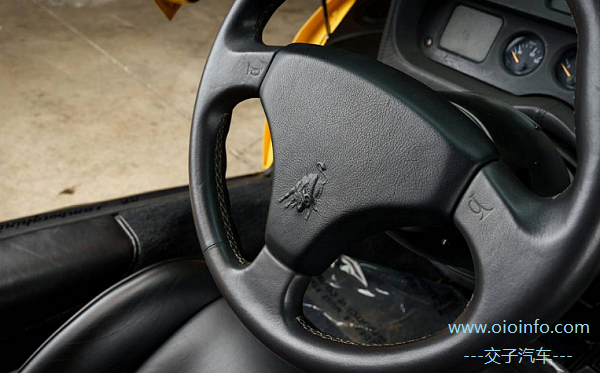 OIOInfo_SteeringWheel_C_1210_2024